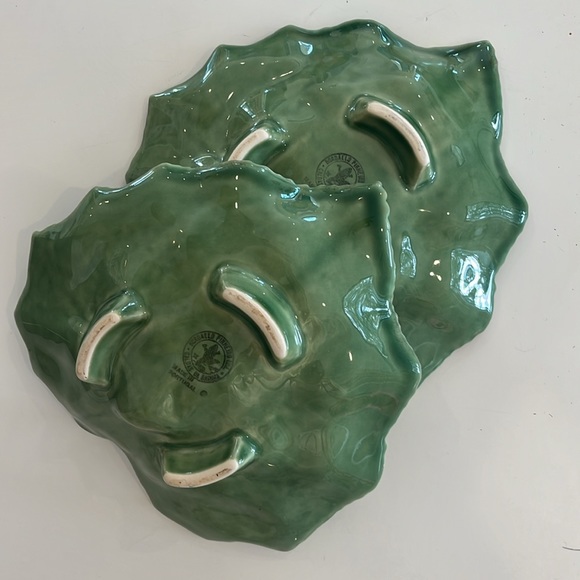 Bordallo Pinheiro grape leaf 7” dish, set of two - Picture 6 of 6